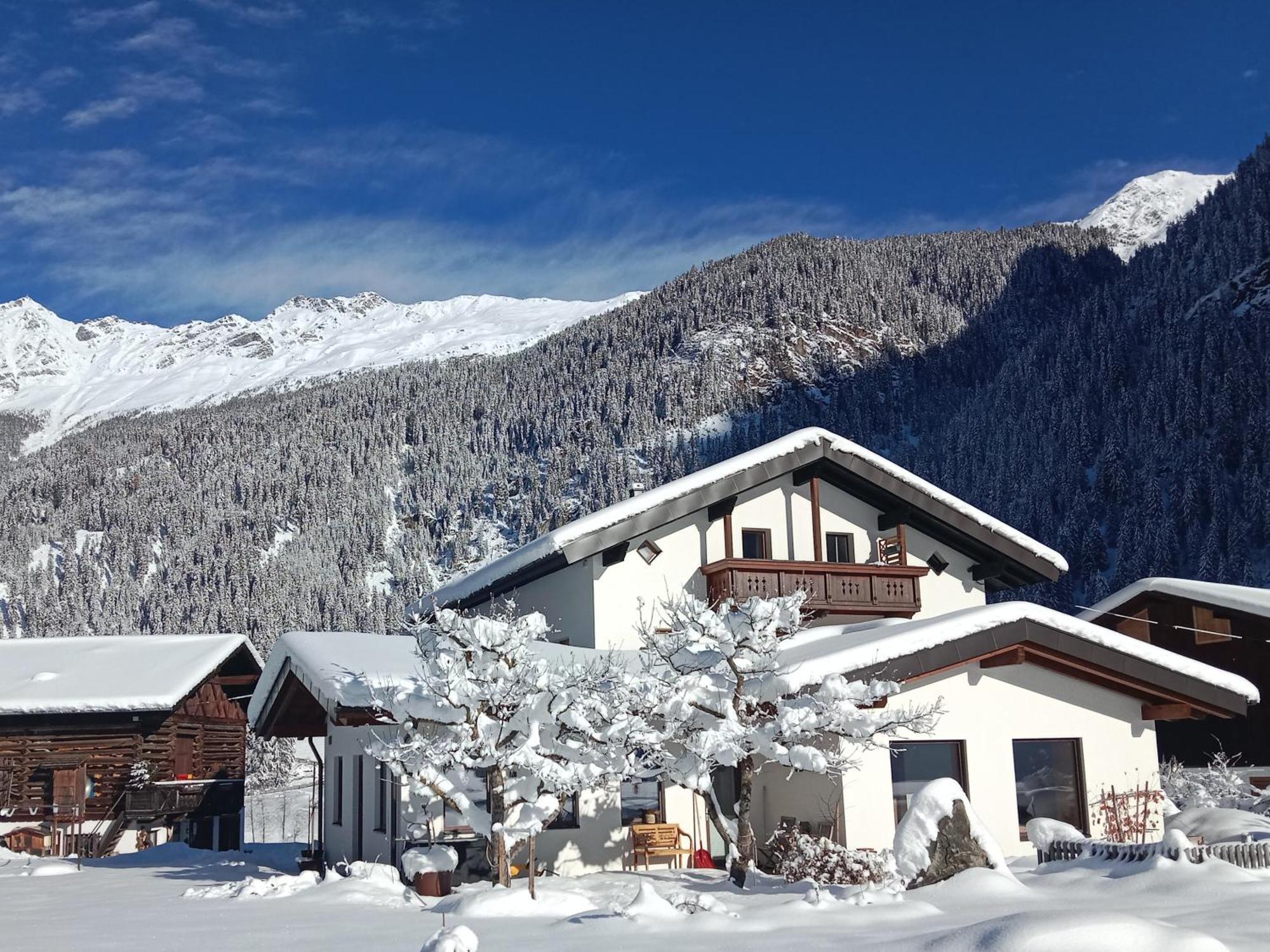 Landhaus St. Hubertus Kaunertal Extérieur photo